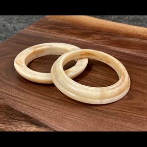 Bangle Bracelets Monet Amber Cream Marble Plastic